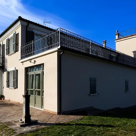 Palazzo Gessi And Breakfast 4* Borghi