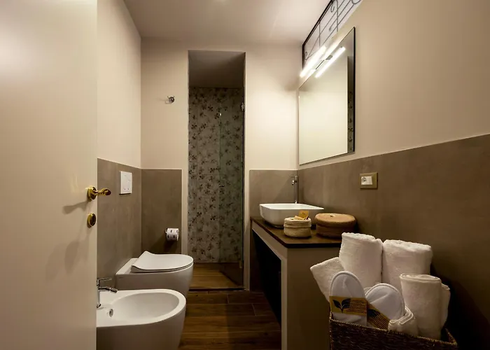 Palazzo Gessi And Breakfast 4* Borghi