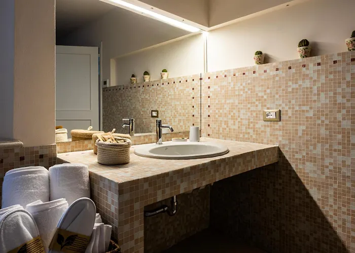 Palazzo Gessi And Breakfast Bed and breakfast Borghi