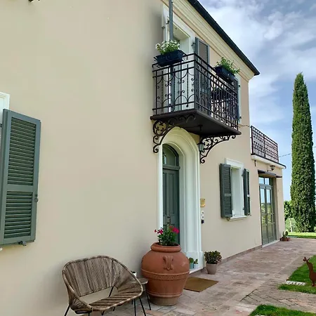 לינה וארוחת בוקר Palazzo Gessi And Breakfast Borghi