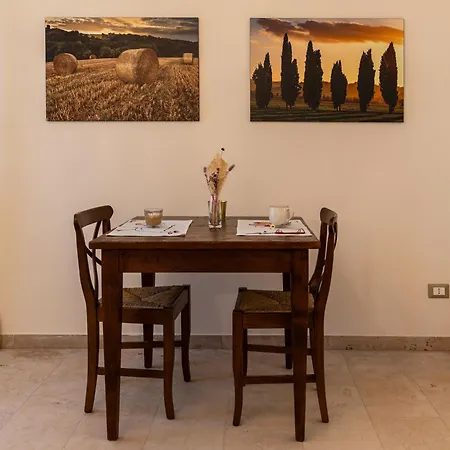 Palazzo Gessi And Breakfast 4* Borghi