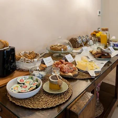 לינה וארוחת בוקר Palazzo Gessi And Breakfast Borghi