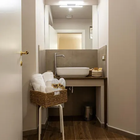 Palazzo Gessi And Breakfast 4* Borghi