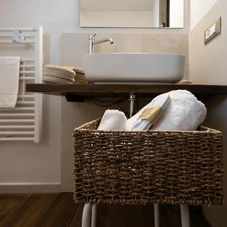 Bed and Breakfast Palazzo Gessi And Breakfast 4*