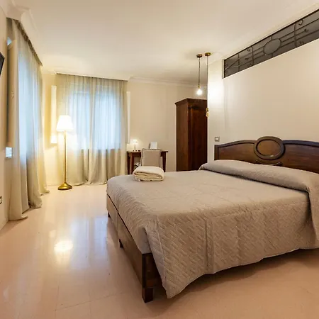 Palazzo Gessi And Breakfast Bed & Breakfast Borghi