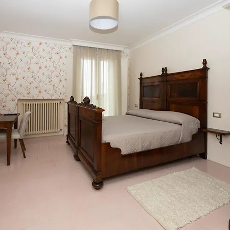 Palazzo Gessi And Breakfast