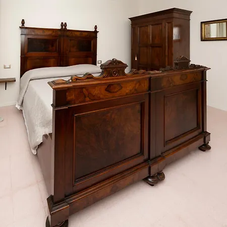 Palazzo Gessi And Breakfast 4*