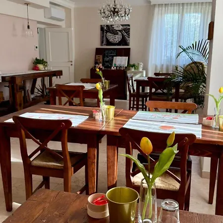 Palazzo Gessi And Breakfast 4* 보르기