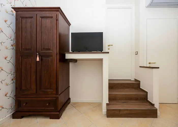 Palazzo Gessi And Breakfast 4* Borghi