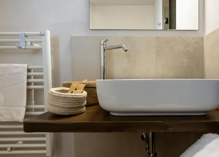 Palazzo Gessi And Breakfast Borghi